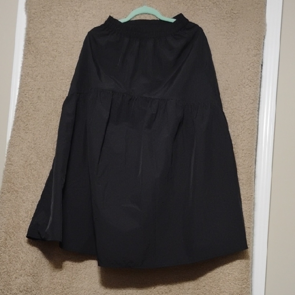 Elegant Black Women's Skirt